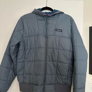 Patagonia Men's Blue Hooded Puffer Jacket